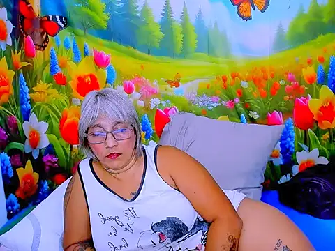 indianroxy webcam