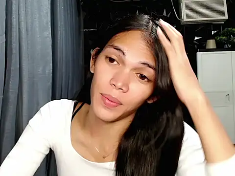 GORGEOUS_CARMEE webcam