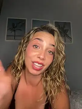space_couple webcam