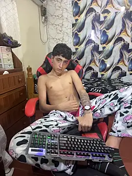MichaelMiller20261 live cam on StripChat