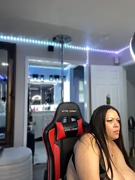 curvyfunlover webcam