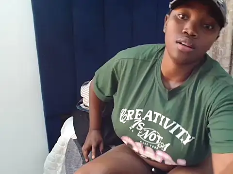 EbonyBabe020 webcam