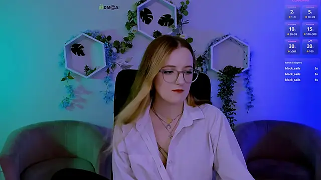 luna_berryy webcam