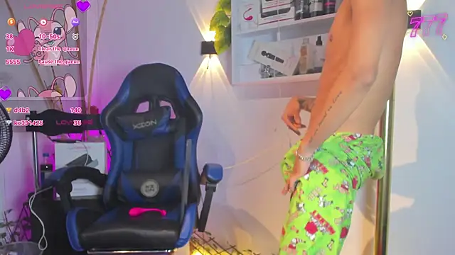 _taylor_black webcam
