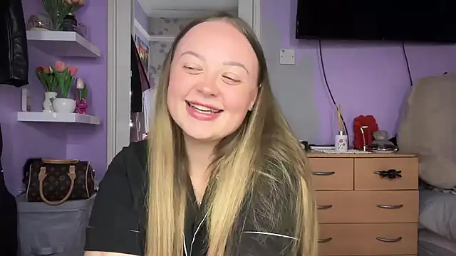 SexySashaxox webcam