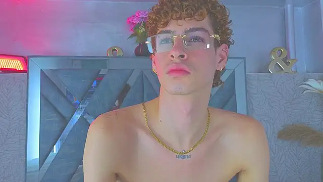 nova_salvatore webcam