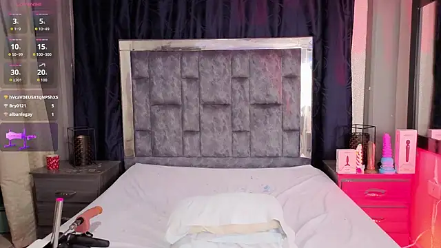 LeoMonnroe webcam