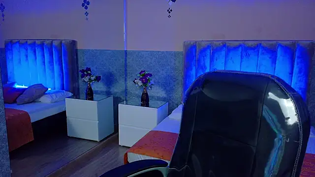 Derek_Sinn live cam on StripChat
