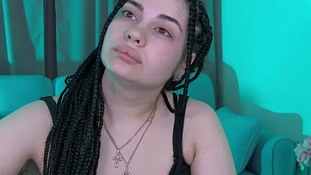 AdrianaToress webcam