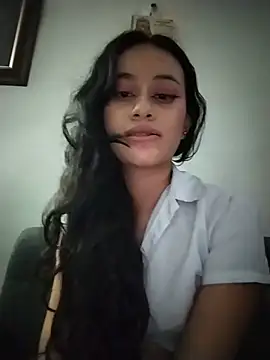 L0lita_Emi12 webcam