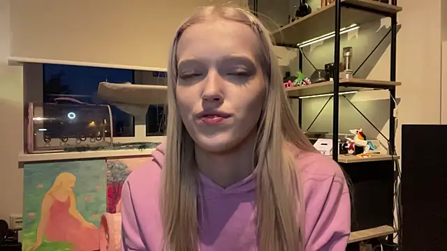 ShoshanaNogueras webcam