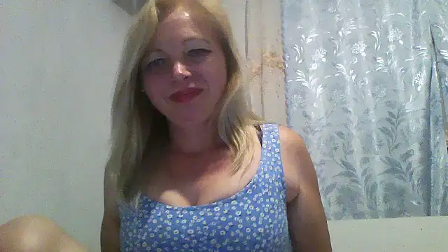Lola_115 webcam