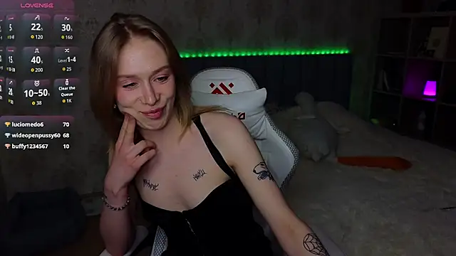 Lucia_wow webcam