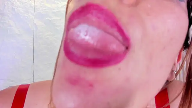 naughty_flower18 webcam