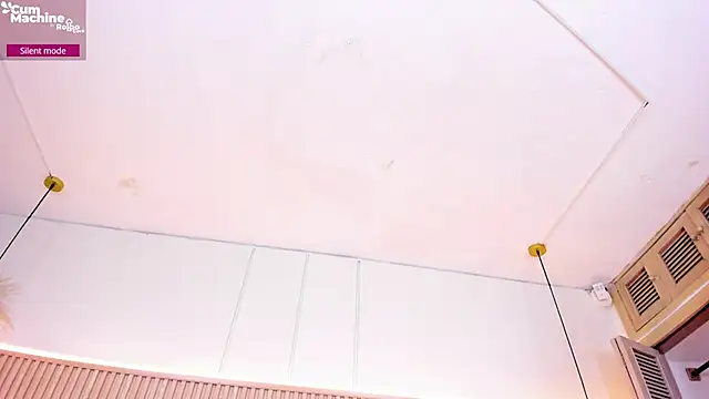 NahimiThompson webcam