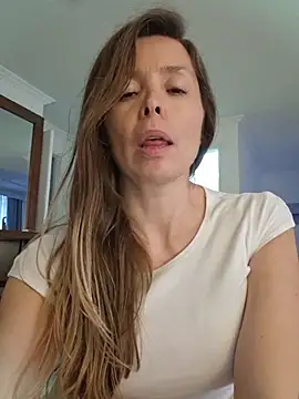 karina_warthon webcam