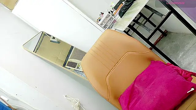 tgirljennie_69 webcam