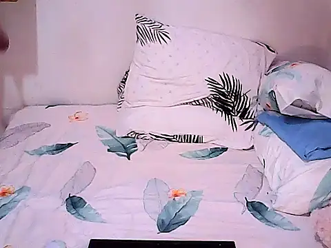 Sweetyummybabygirl webcam