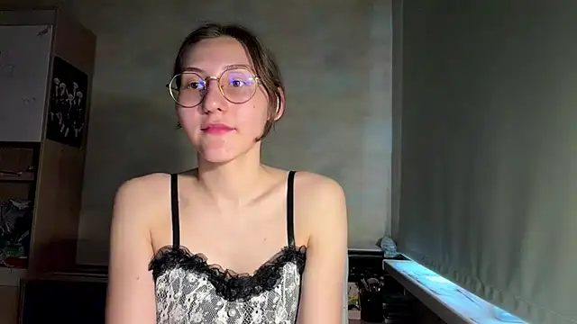 Miaaa_Moon webcam
