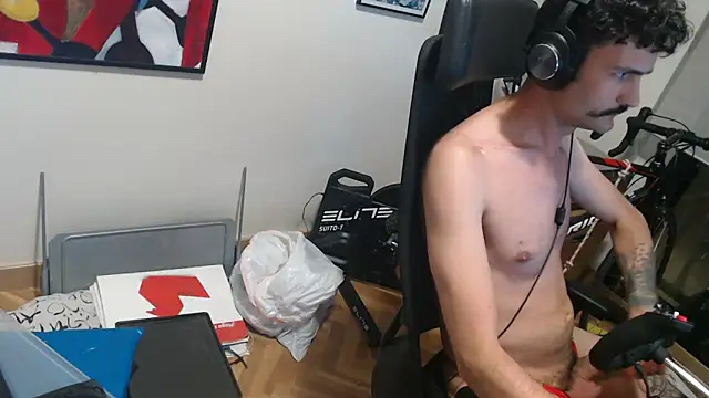 Dannni1 webcam