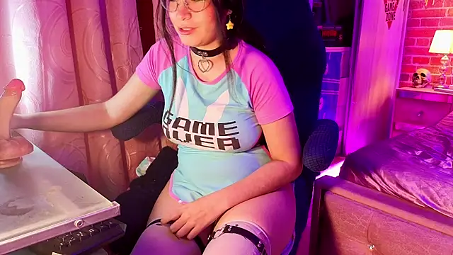 Yorumakie_777 webcam