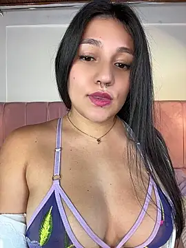 Emily_Gomezz webcam