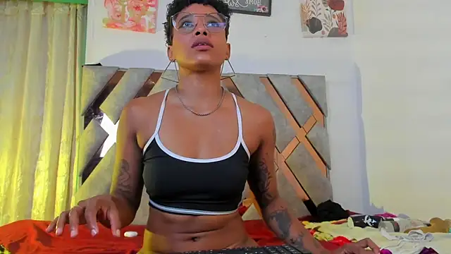 kelly_thomson webcam