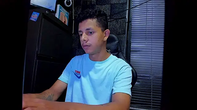 boy_bigcock24cm webcam