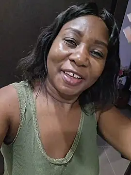 Lucylin12 webcam