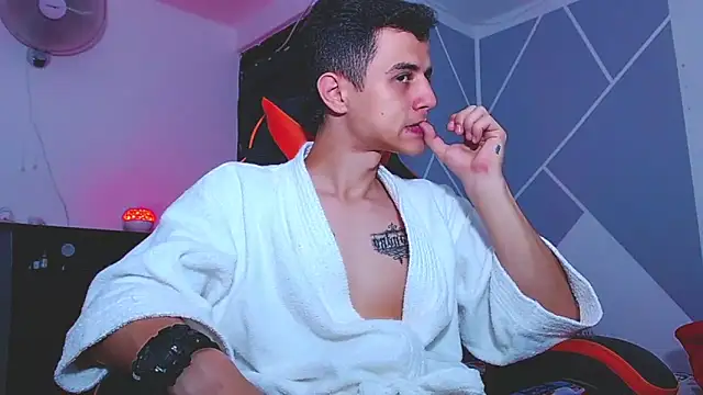 ADAM_HOT webcam