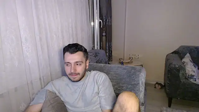 handsomeee04 webcam