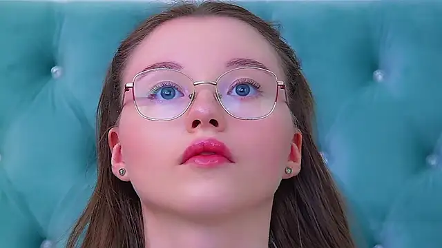 KeiraAsti webcam
