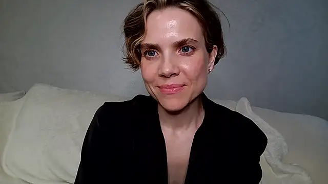 NatalieMoses webcam