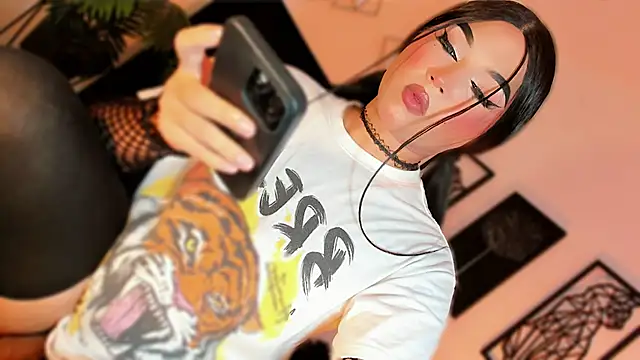 misstreslatin webcam
