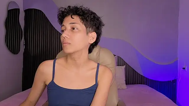 hot_little_bunny webcam