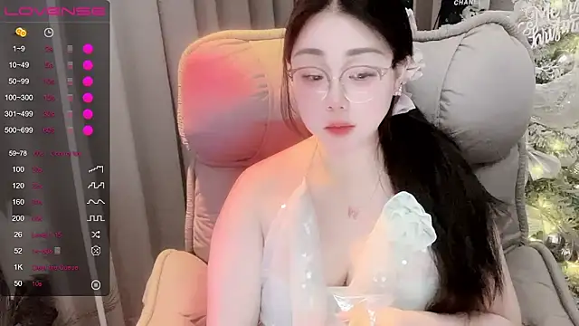 Monica-666888- webcam