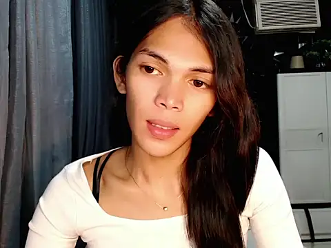 GORGEOUS_CARMEE webcam