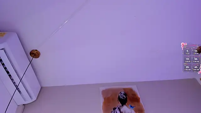 free strip chat AlyssiaDanger