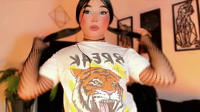 misstreslatin webcam