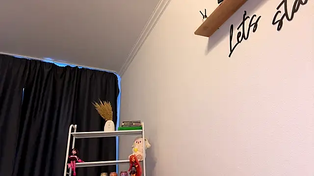 SmilingCutie webcam