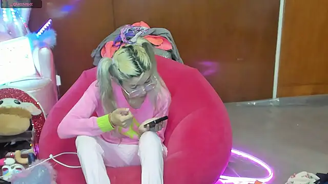 Skinygirl webcam