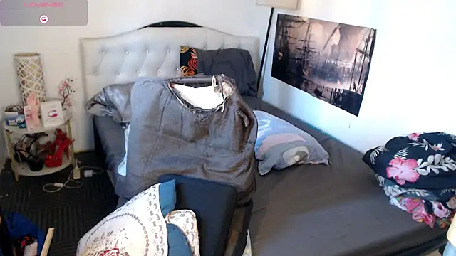 NinaDOM4CUM webcam