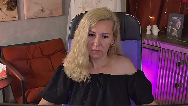 DonnaSmitth live cam on StripChat