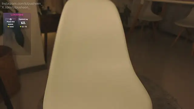 JulietteDee webcam