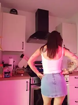 LilyOrion webcam