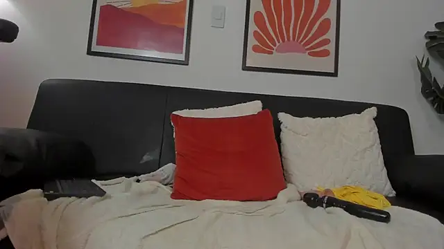 Watch Eva-Millss live on EroticFlix - High definition streams