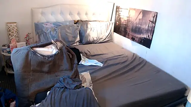 NinaDOM4CUM webcam