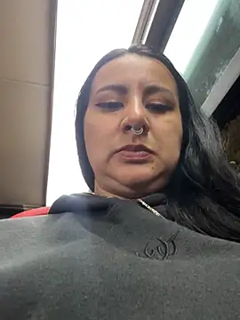abril_luv's live room