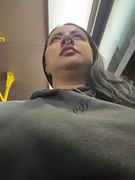 Abril_Luv webcam
