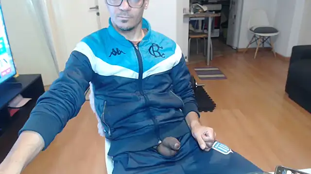 guachin_hunk live cam on StripChat